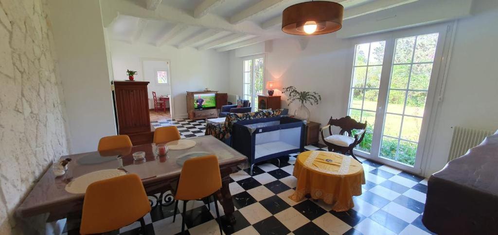 Maison Au Calme Avec Jardin Pres Du Chateau, Foret Et Plage Condette Exterior foto